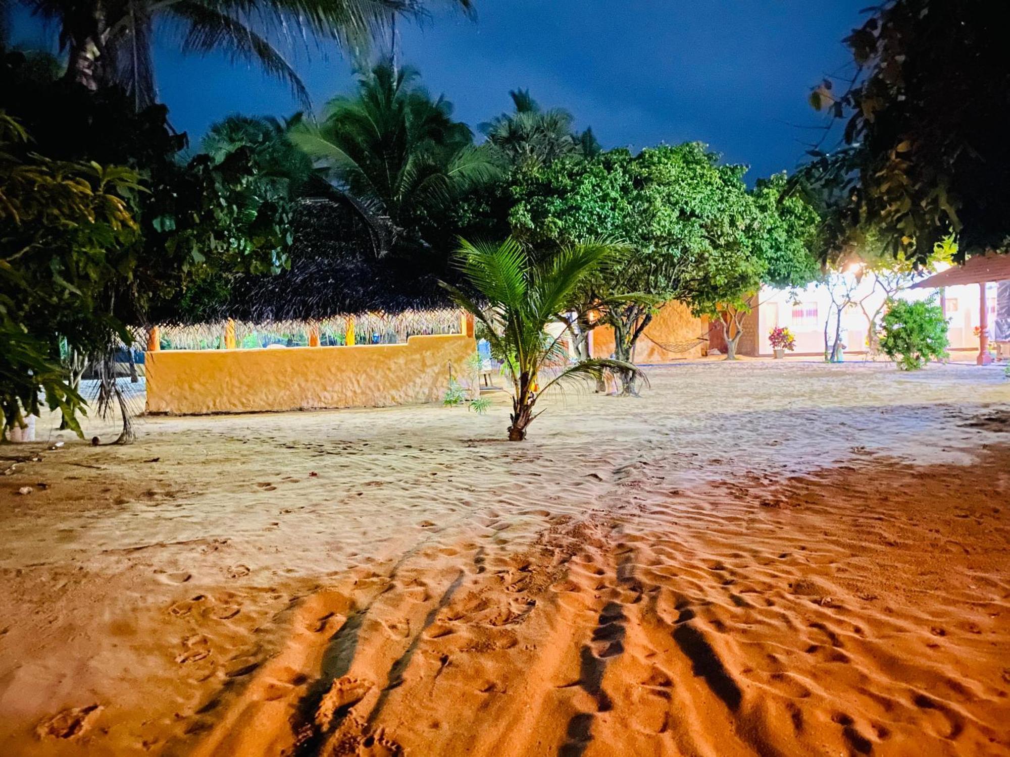 Dolphin Village Alankuda エクステリア 写真